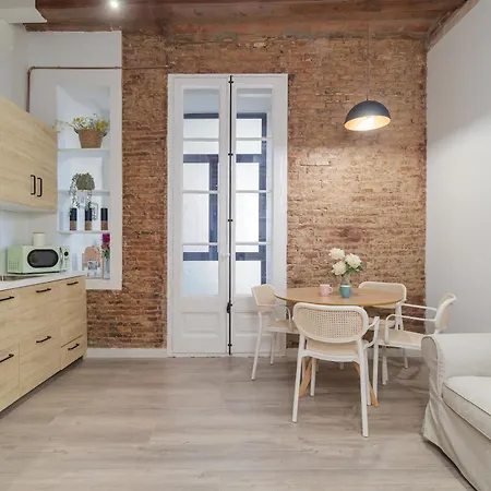 شقة 2-bedroom Next To Paseo De Gracia And Rambla Catalunya برشلونة