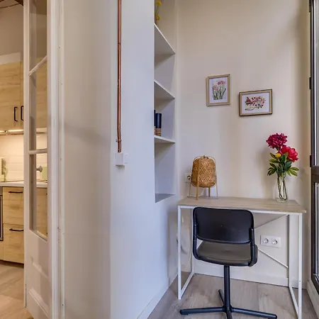 2-bedroom Next To Paseo De Gracia And Rambla Catalunya *